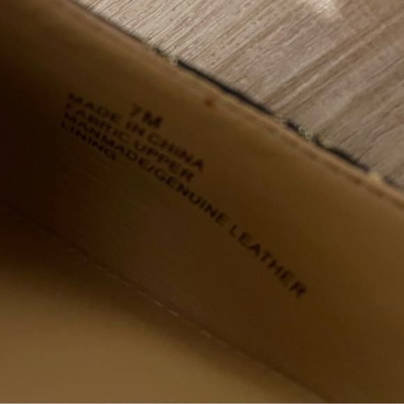 Women’s RSVP by Talbots heels shoes black gold tapestry size 7 - Picture 8 of 8